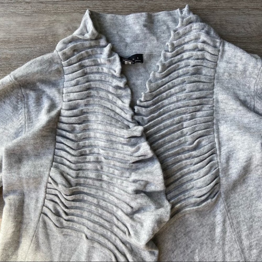 Line Ruched Front Ruffles Cash Cardigan - Picture 5 of 14